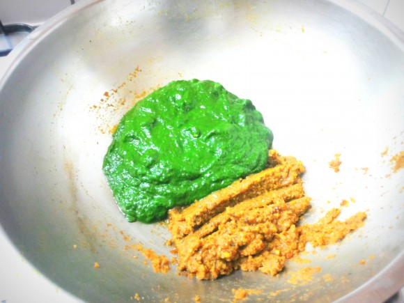 add palak paste 