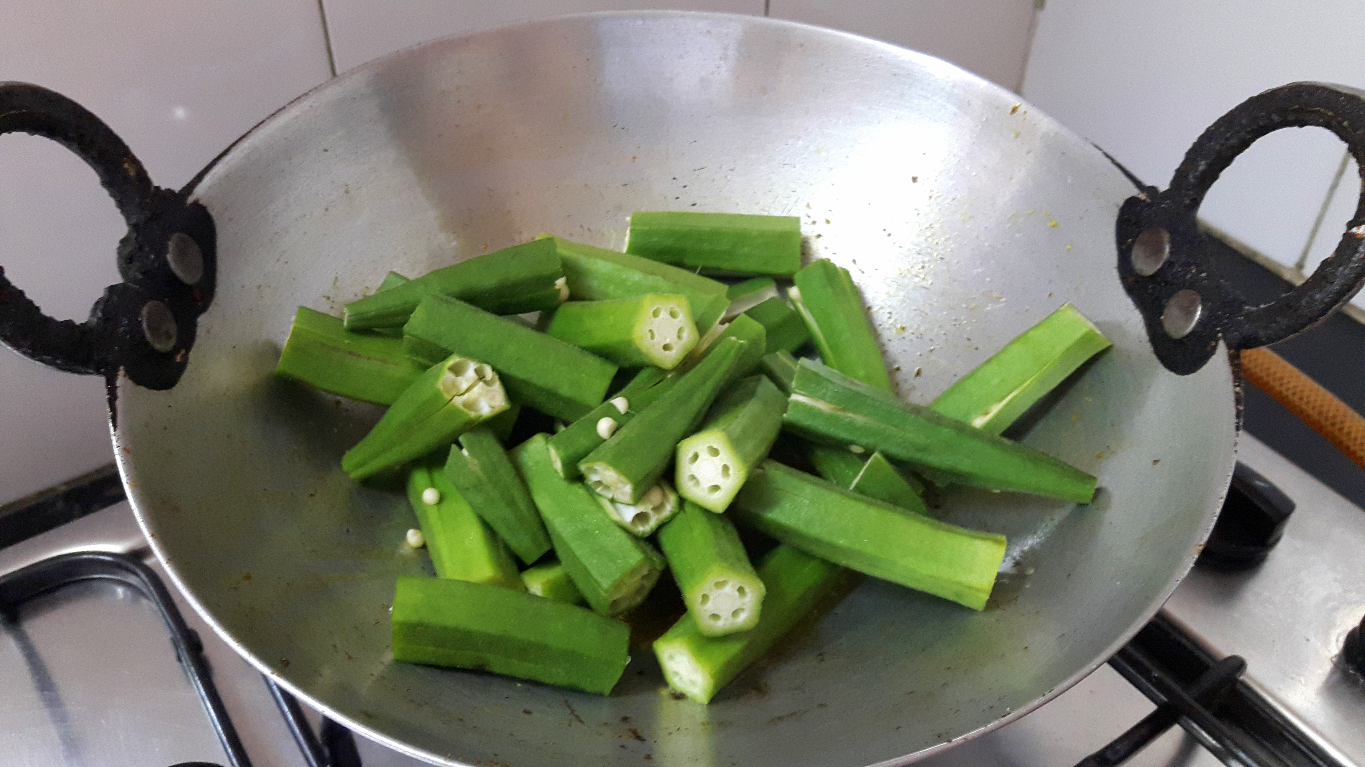 add chopped bhindi