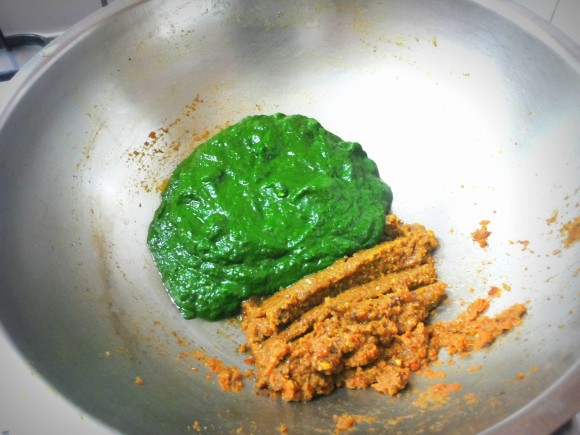 adding spinach paste