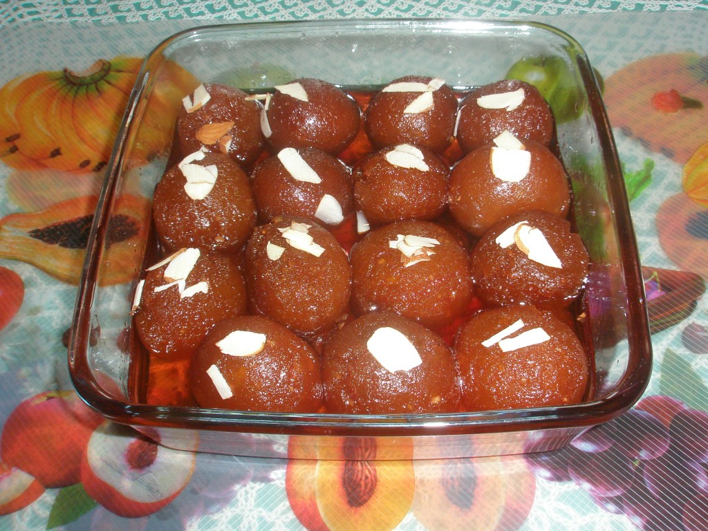 khoya gulabjamun