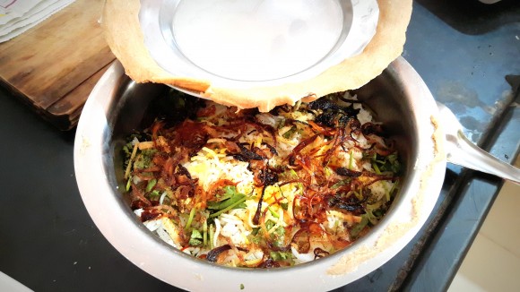Cover the pot with lid 