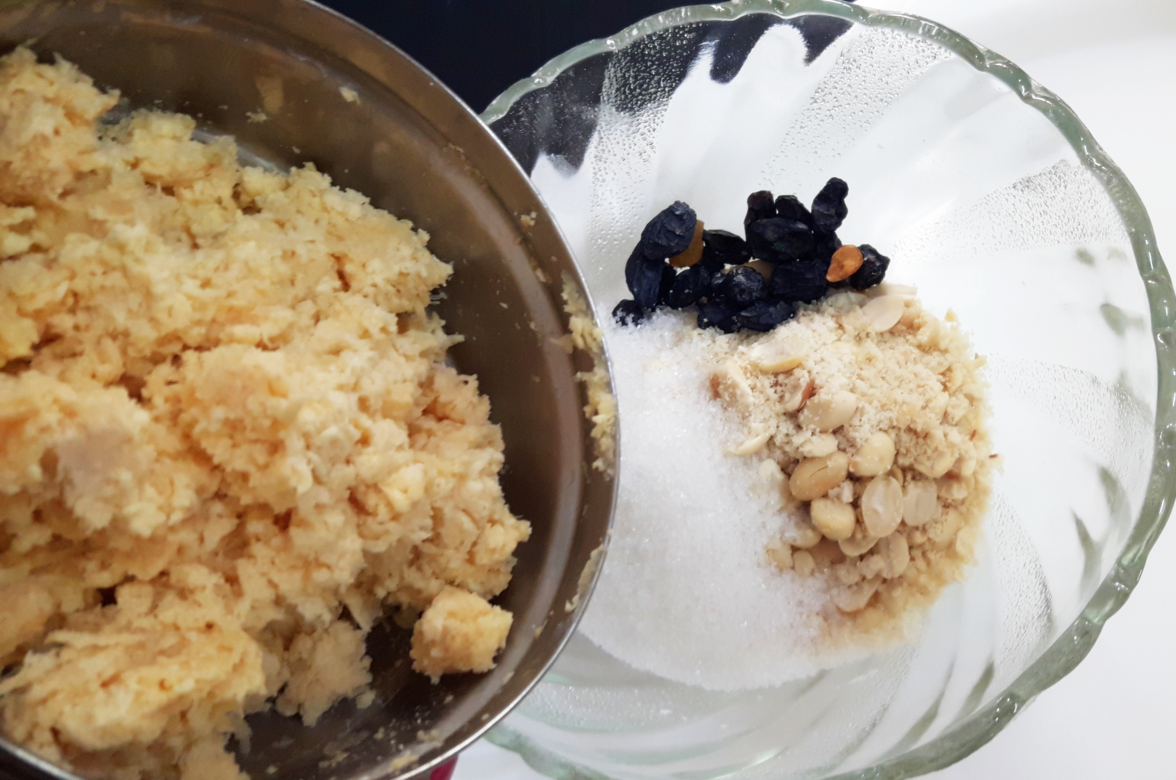 Khoa, sugar, groundnut powder and dry grapes