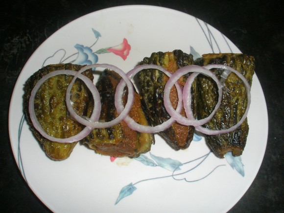 stuff bitter gourd with onion paste