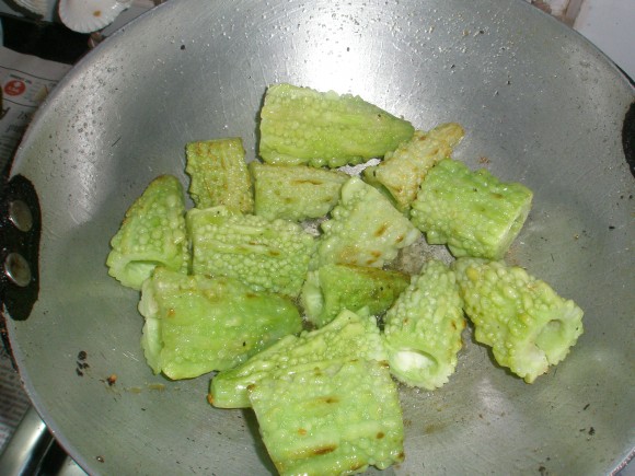 raw bitter gourd