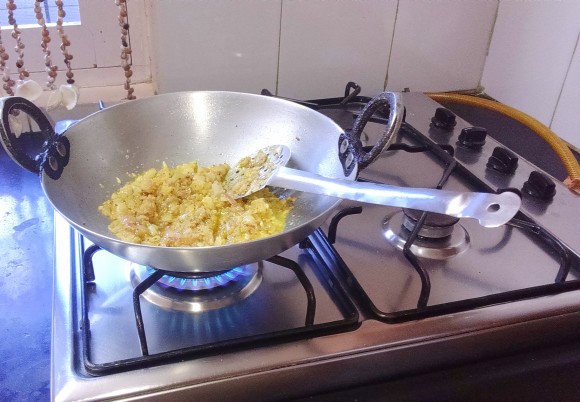frying onion