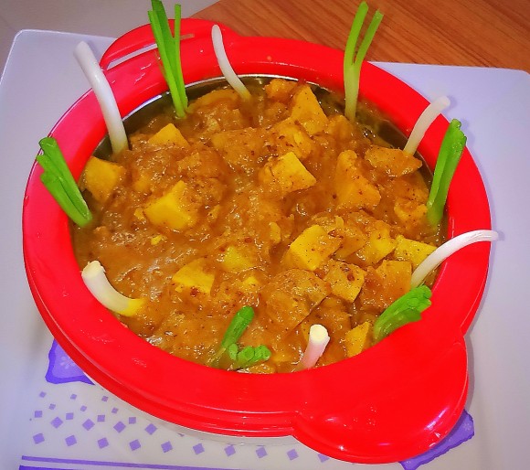 arabi (taro root) curry masala