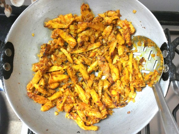 ready taro root fry