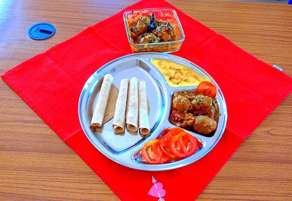 Aaloo (potato) stew with chapati