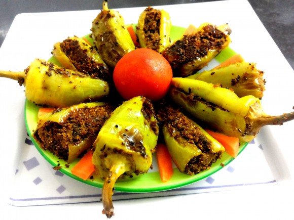 Besan bharwan Mirchi (Big green chili stuffed with gram flour)