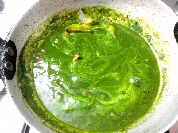 Spinach (palak) Aaloo (potato) curry
