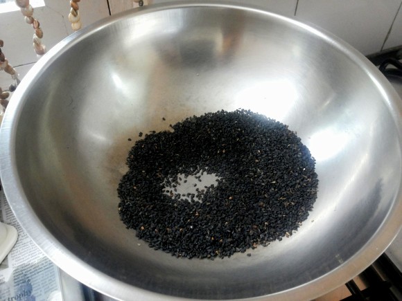 Dry roast Sesame seed 