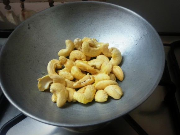 Fry cashew nut
