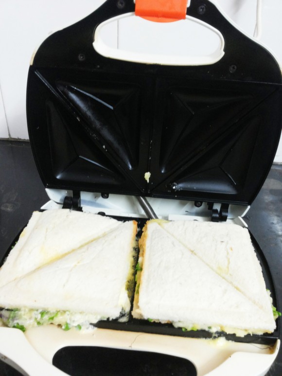 toast the sandwiches 