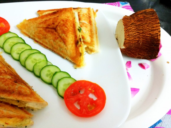Tapioca (cassava root) sandwich