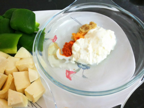  Marinate ting paneer