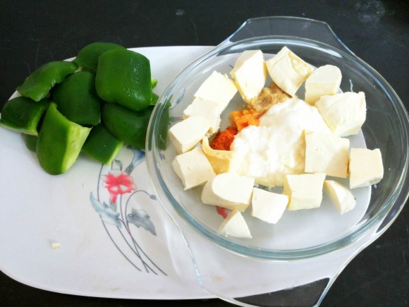  Marinate ting paneer