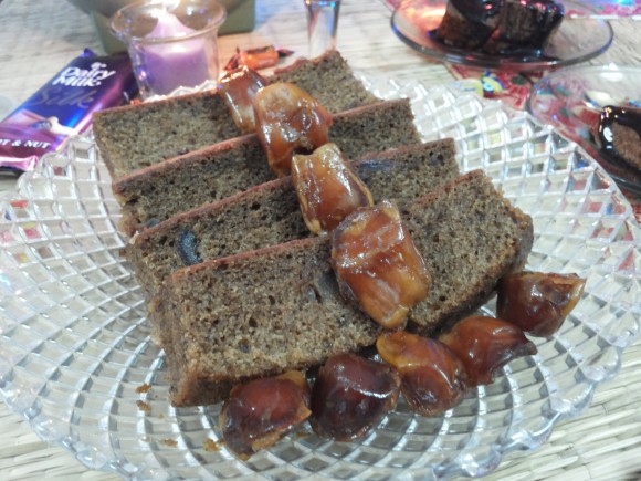 Eggless date cake
