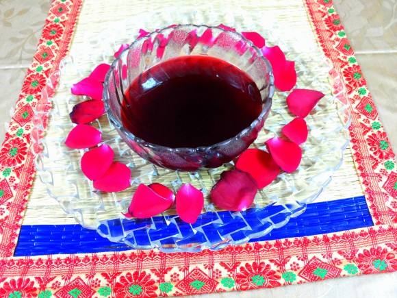 Fresh rose petals syrup (sharwat/drink)