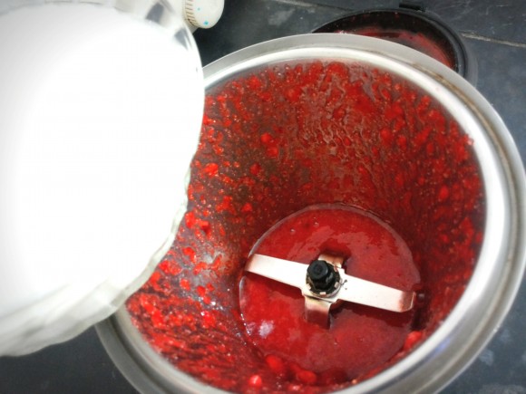 Add 200 ml curd