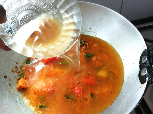 Add salt and tamarind pulp 