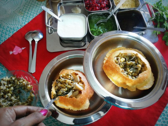 Fill with potato cubes, sprouts and green chutney