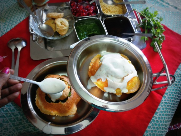 dahi bhalle along with curd