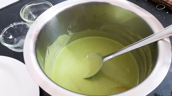 Make a smooth paste