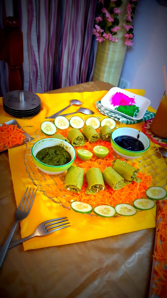Palak (spinach) Besan (chickpea flour) ke rolls / spinach khandvi (Gujarati dish)