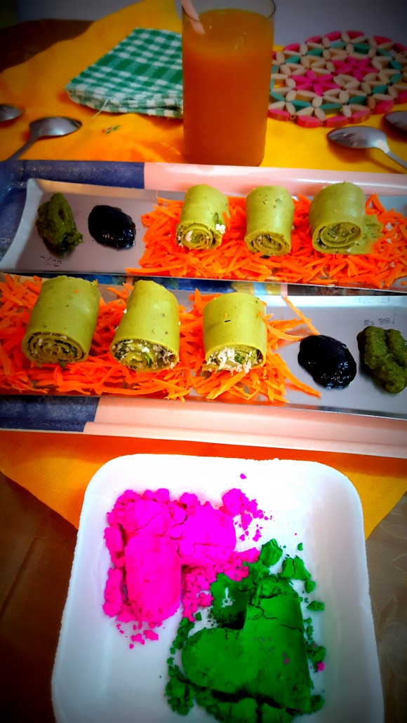 Palak (spinach) Besan (chickpea flour) ke rolls / spinach khandvi (Gujarati dish)