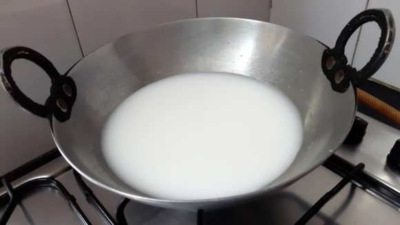 corn flour and water solution