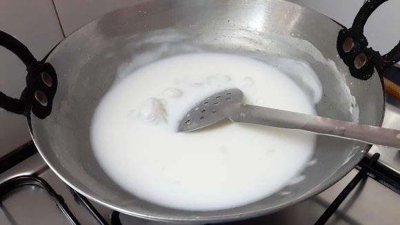 Cook this solution on medium lower flame