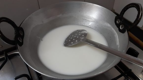 Cook this solution on medium lower flame