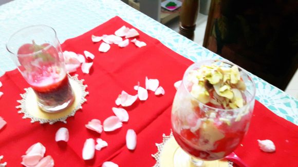 kesar-pista kulfi topped