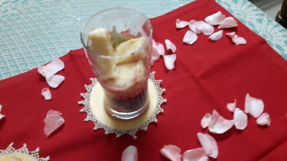 kesar-pista kulfi topped