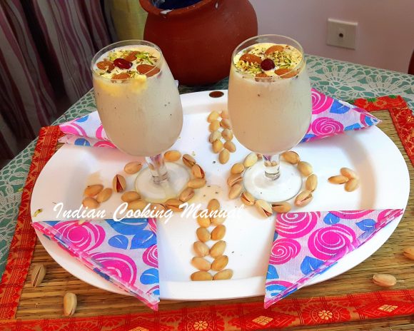 Malaidar sweet lassi (sweet yogurt drink)