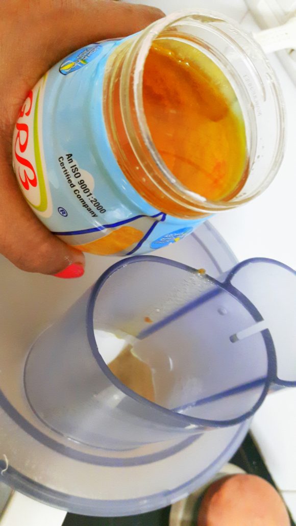 pour Aatta, ghee and prepared cardamom powder