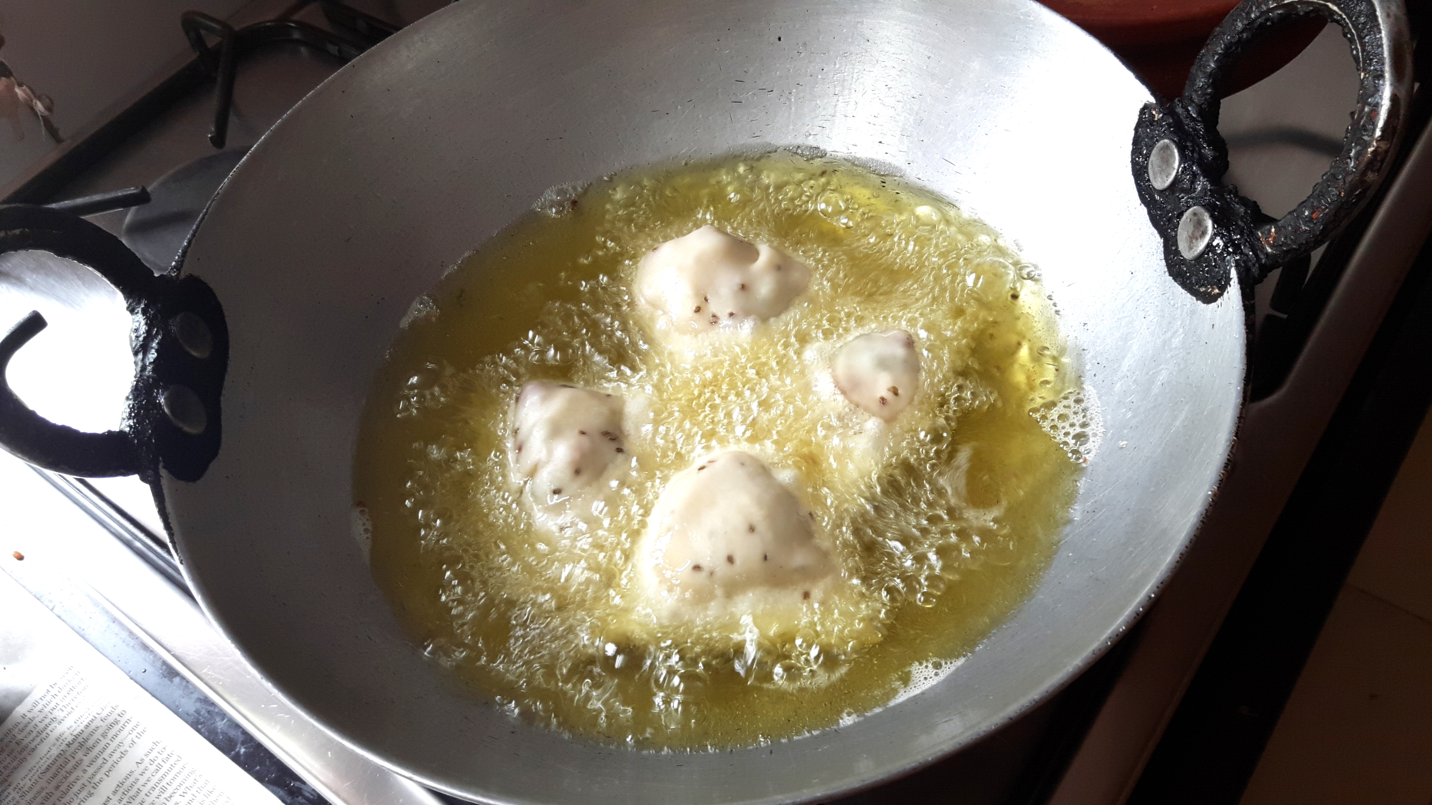 Deep fry the samosa