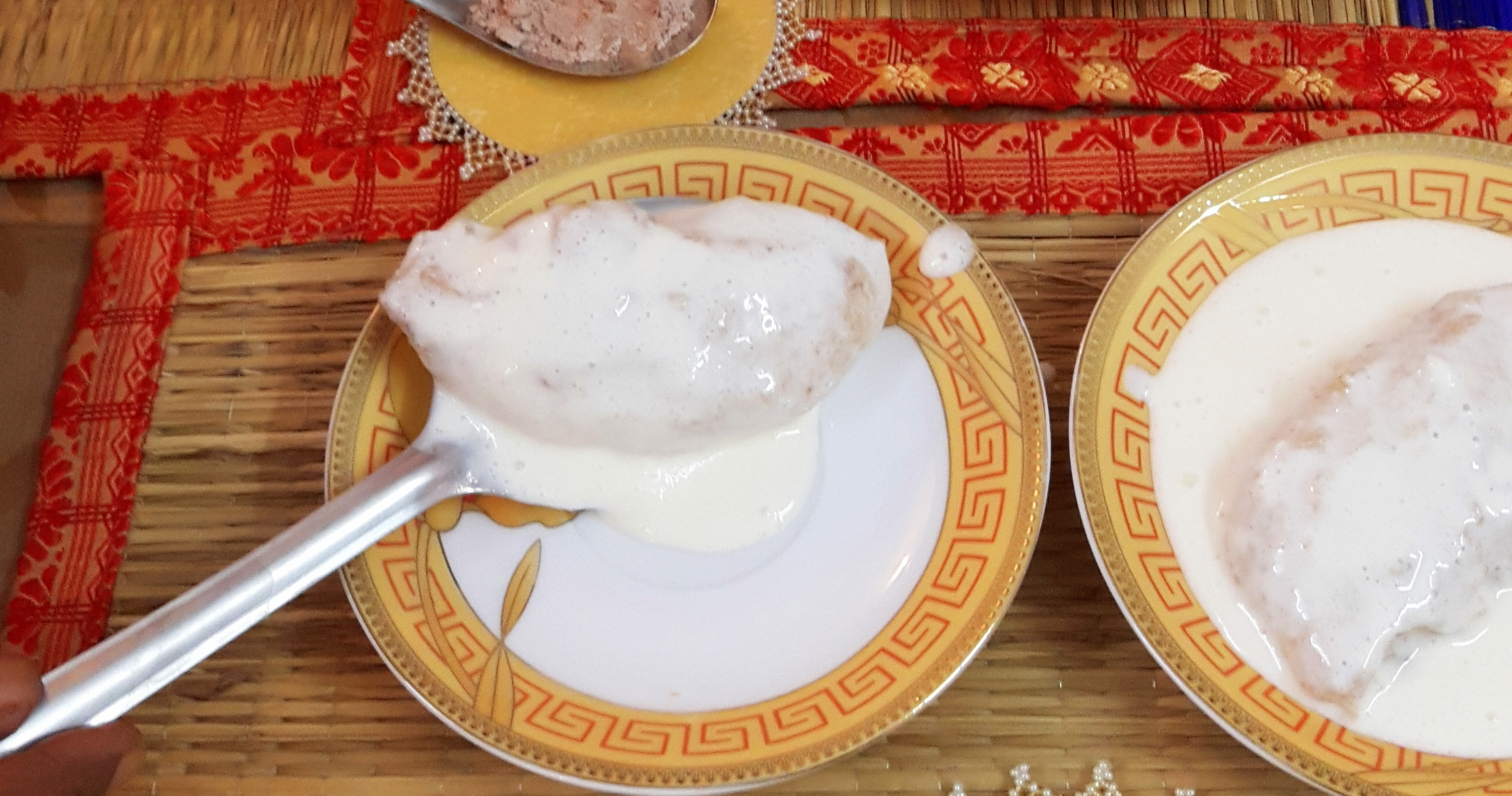 Pour chilled thick beaten curd