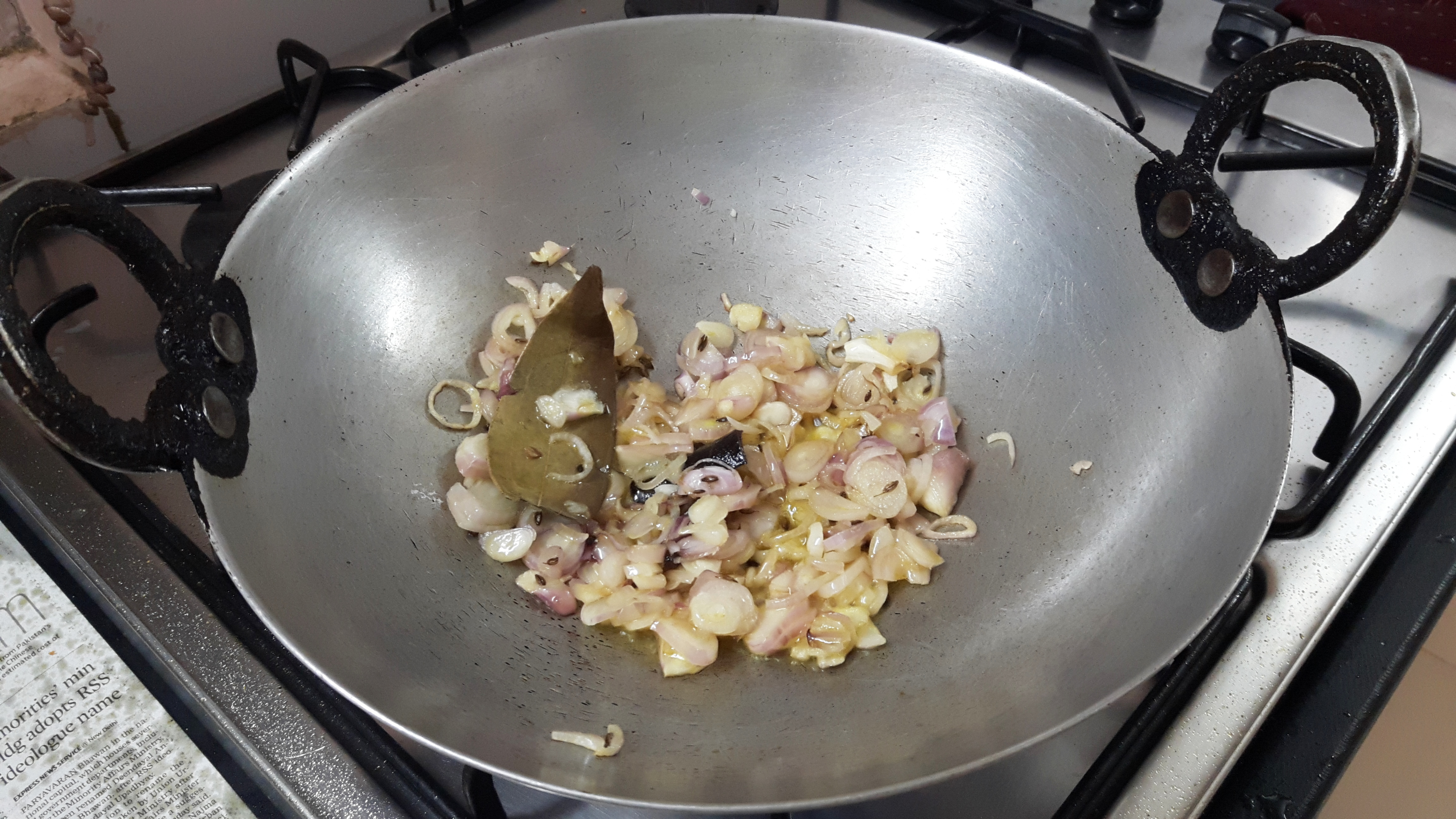 add onion