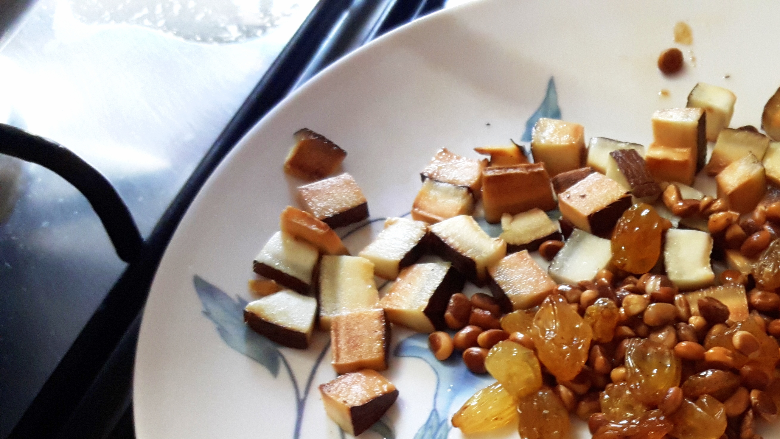 fried dry fruits