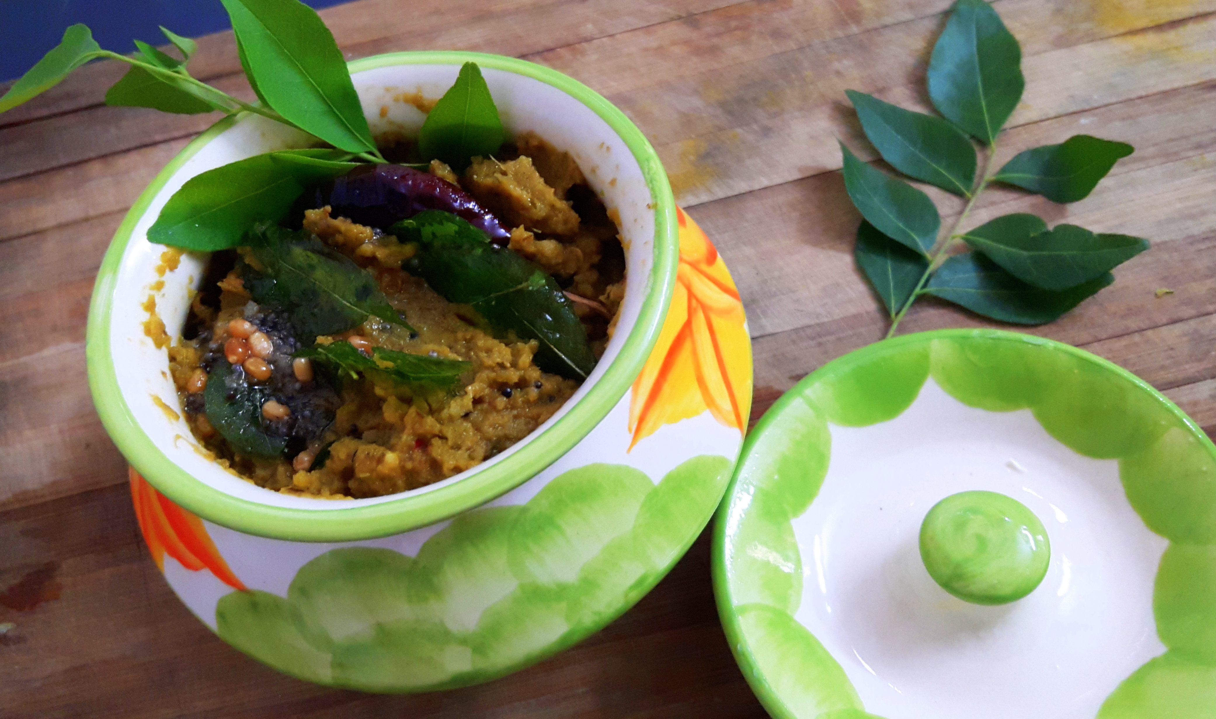 Ridge gourd peel ki chutney (beerakaya/peerkangai chutney)