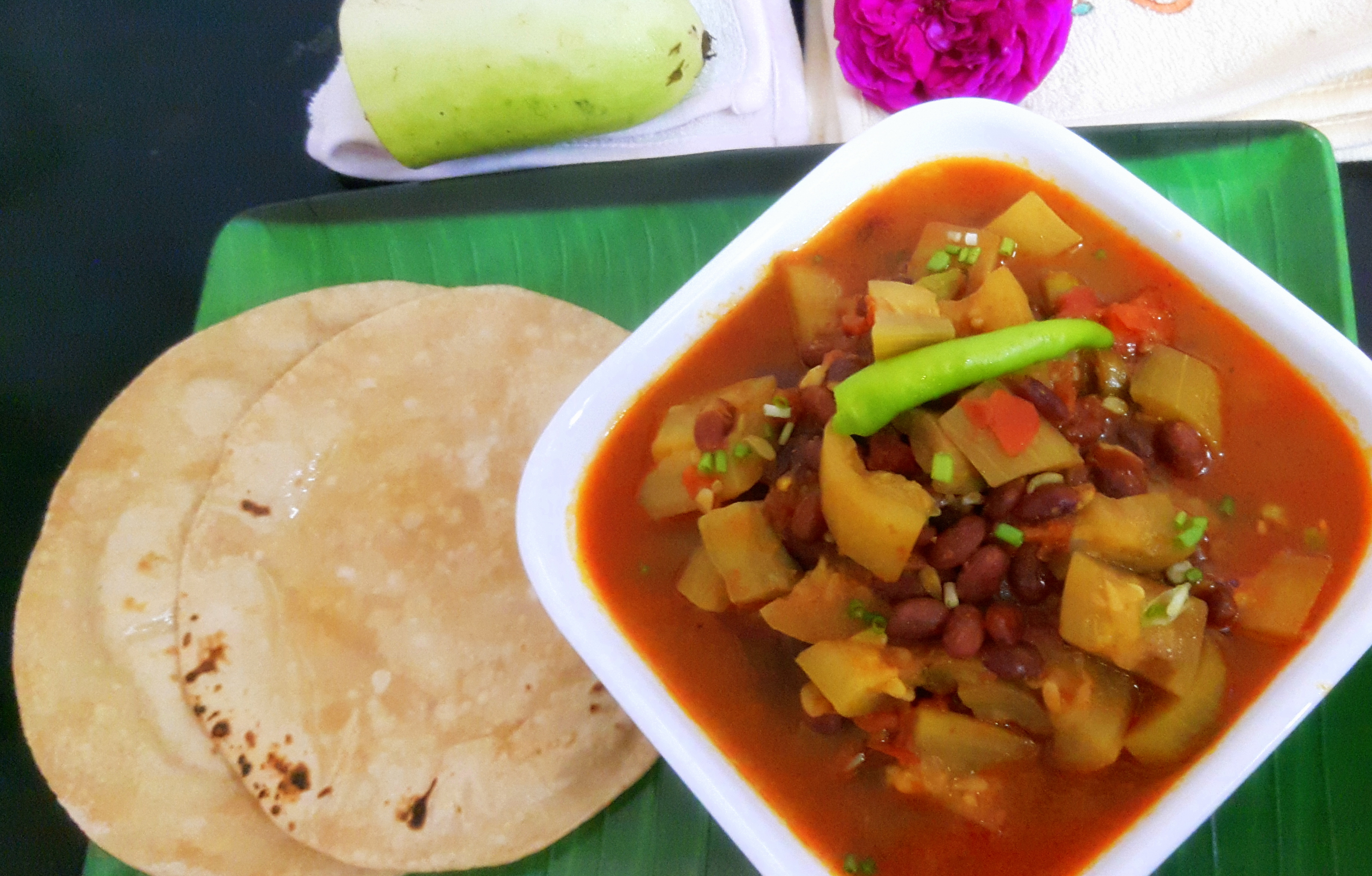 Lauki with Rajma (Bottle gourd with red beans)