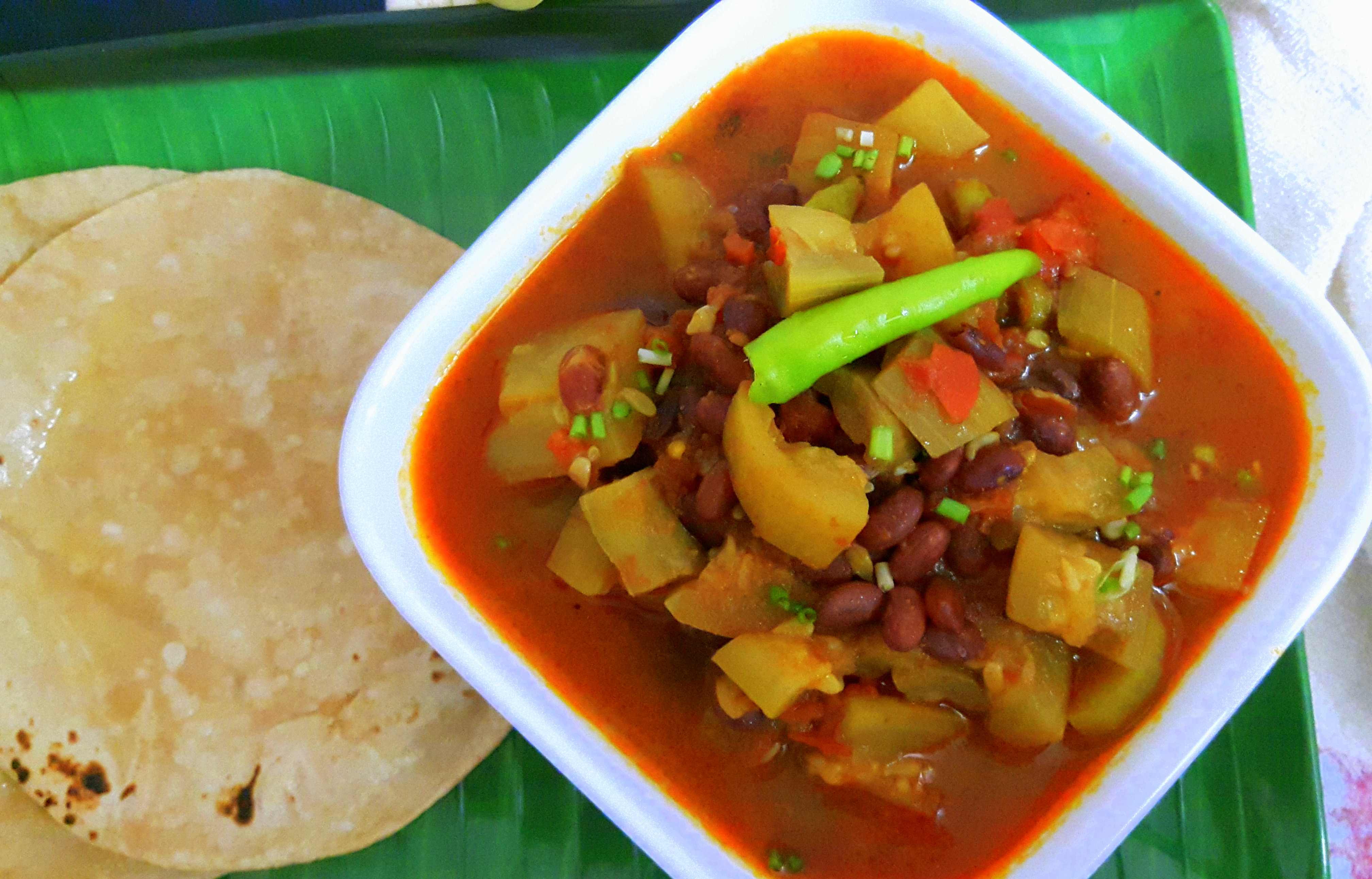 Lauki with Rajma (Bottle gourd with red beans)