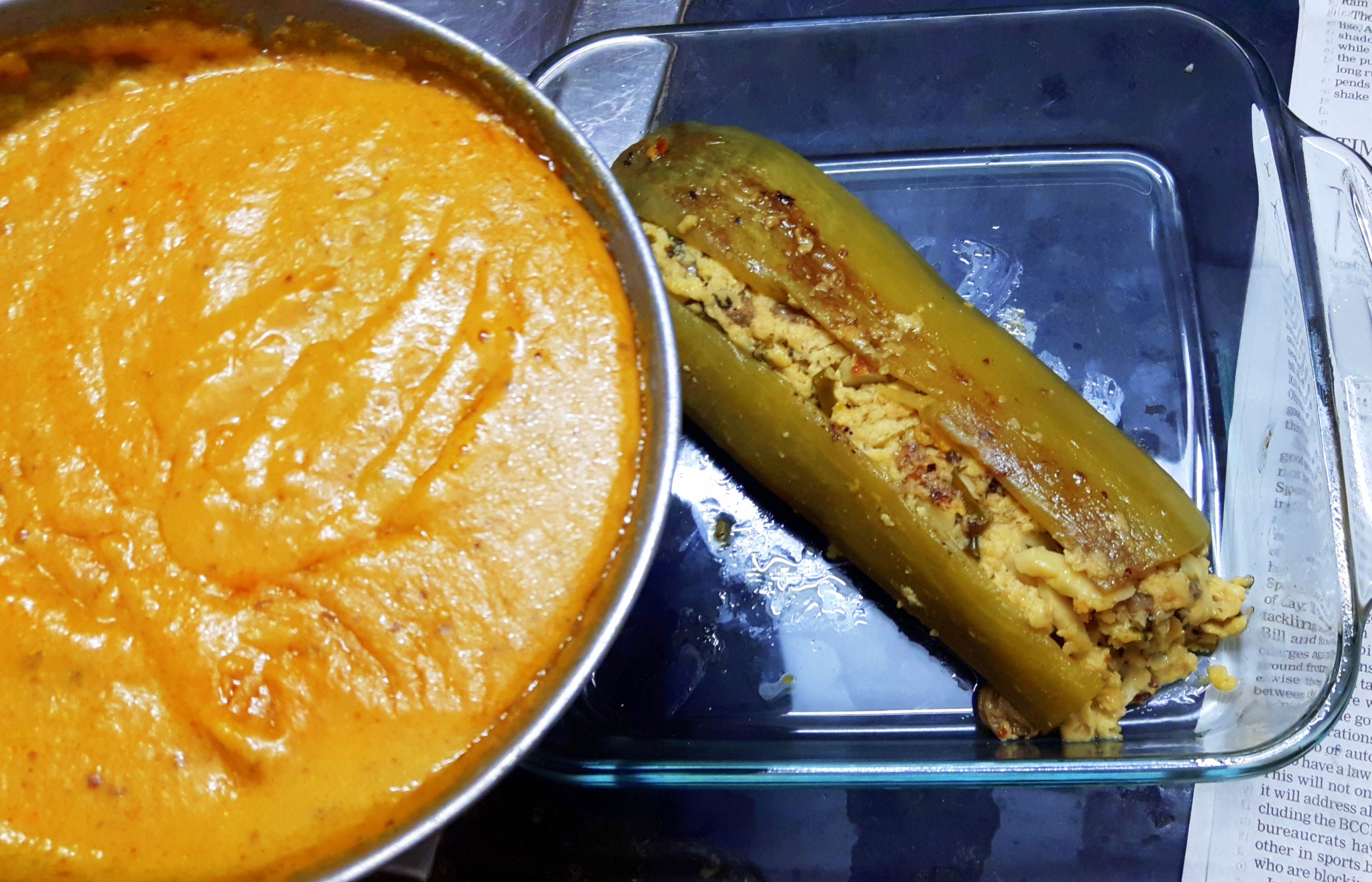 Arrange the stuffed bottle gourd; Transfer the gravy on the stuffed bottle gourd