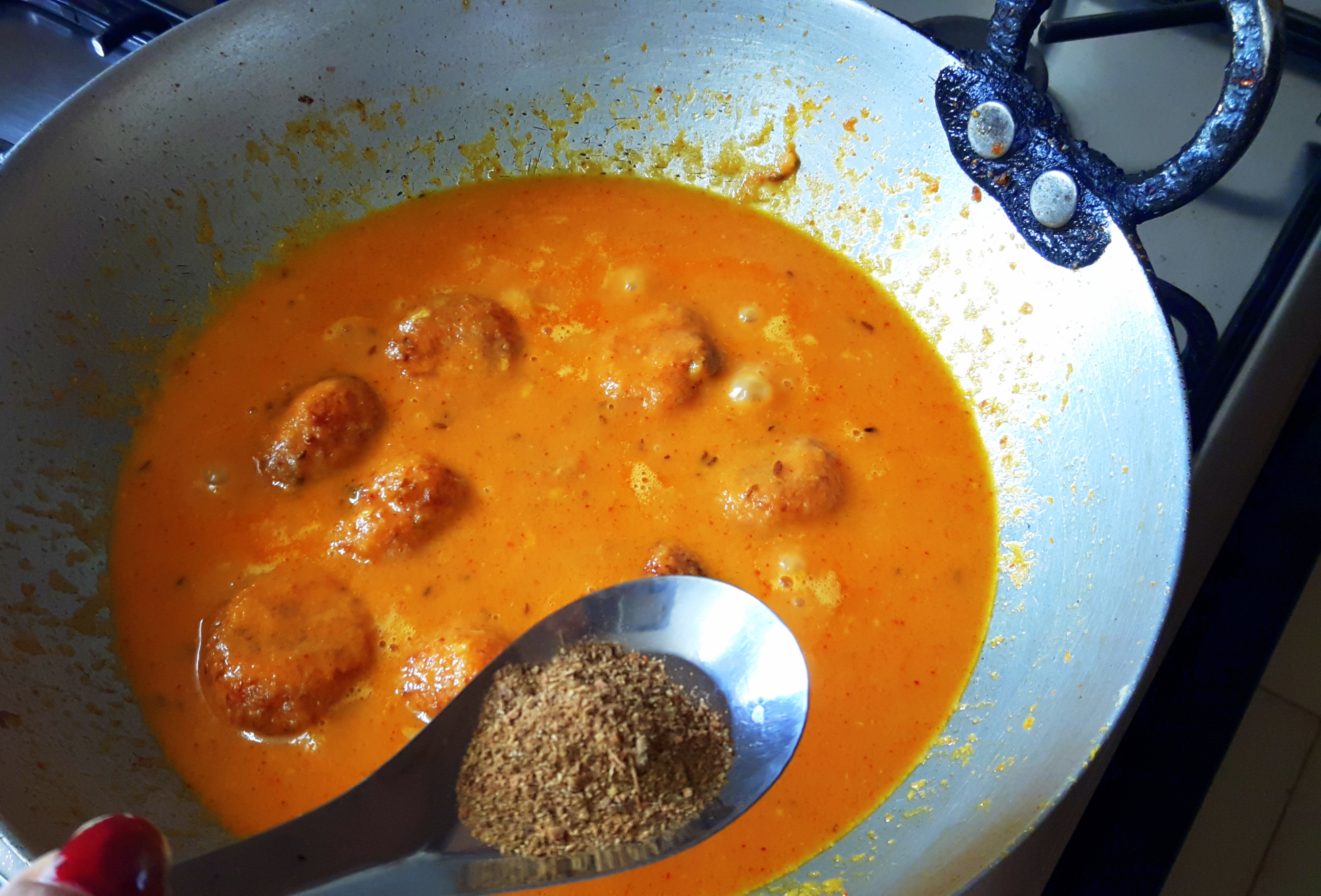 add the Garam masala powder