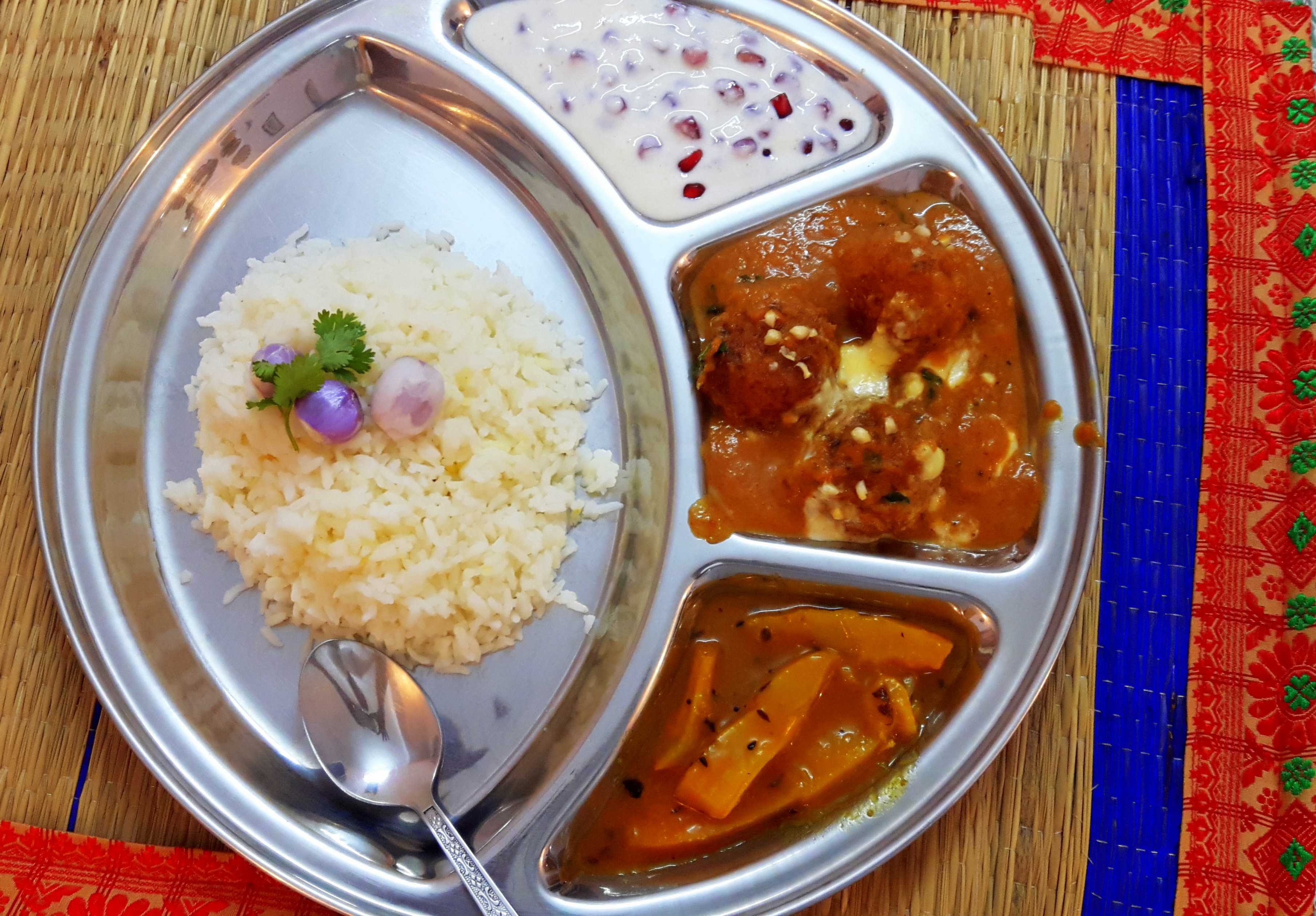 Baby corn kofta curry