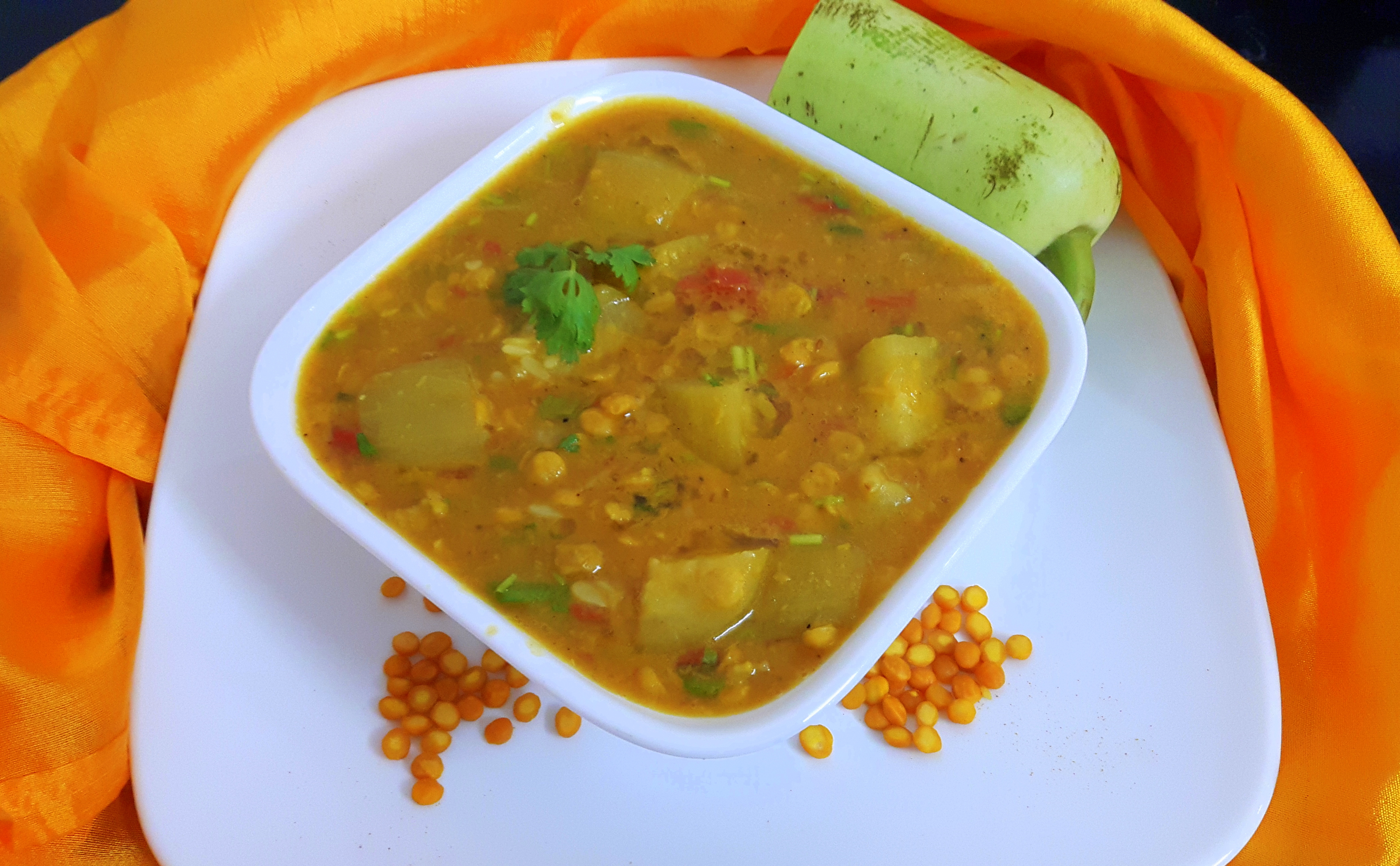 Chana dal with lauki (split Bengal gram with bottle gourd)