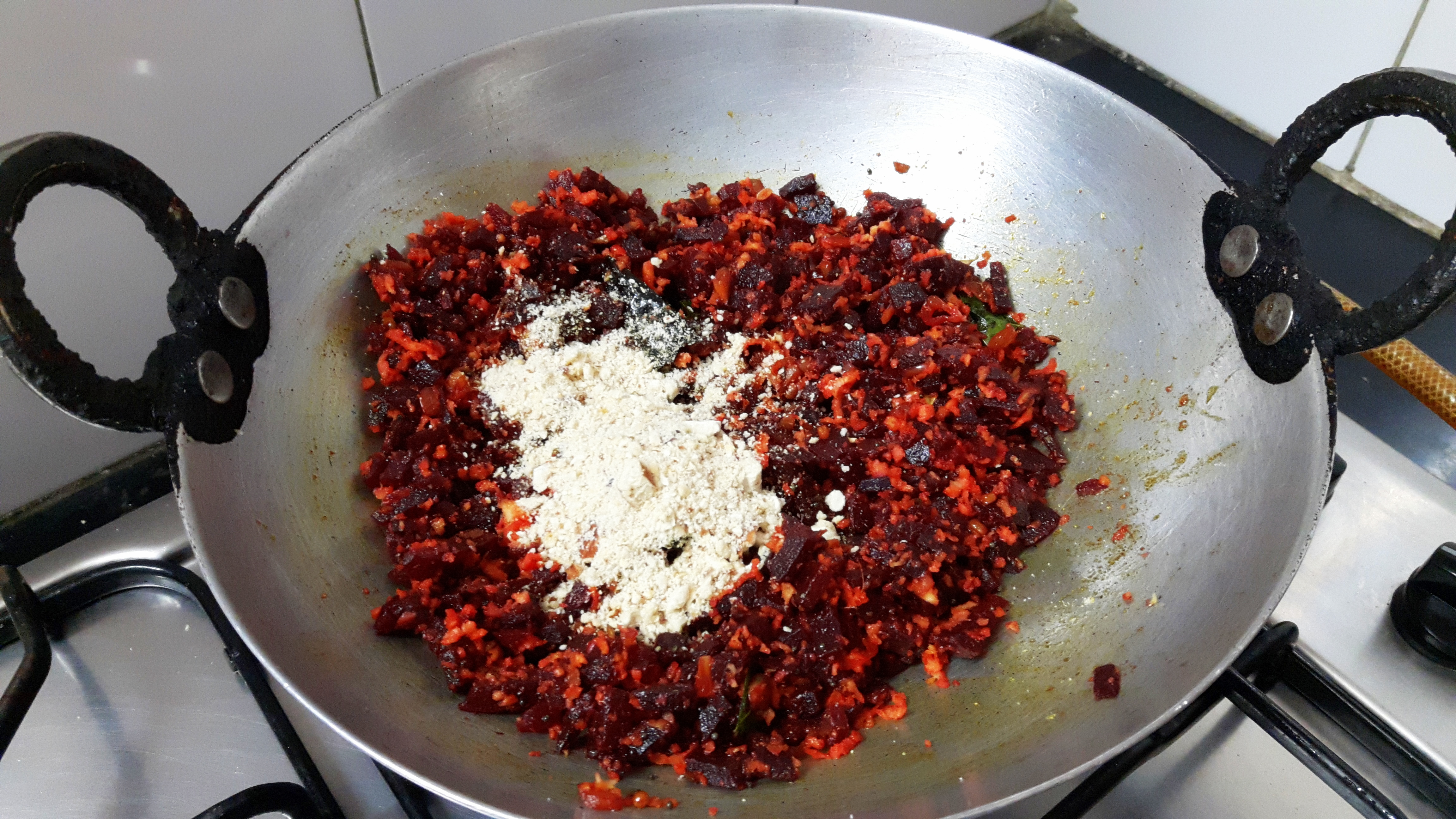add almond and cashew nut powder
