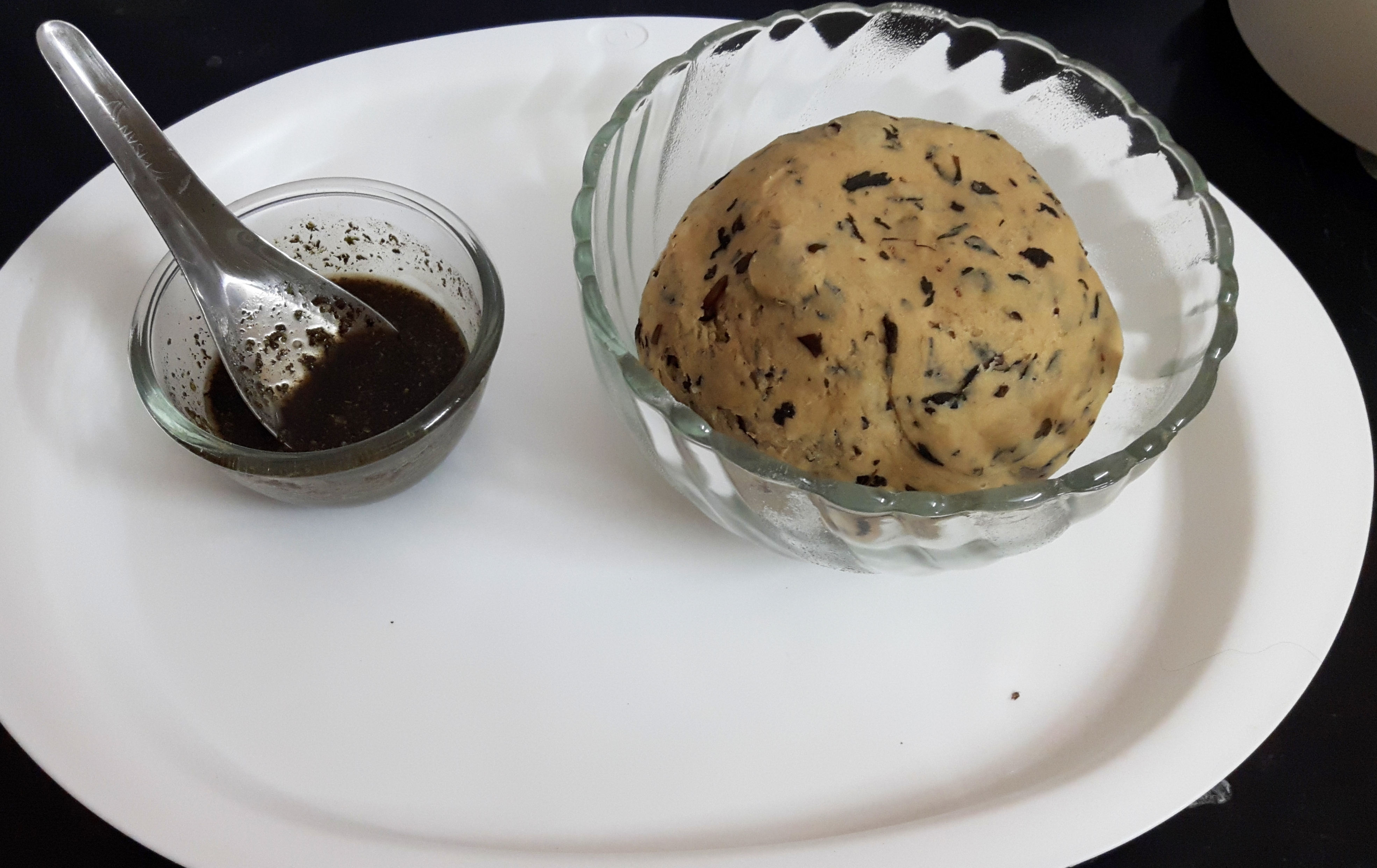 put chat masala, mint powder and ghee