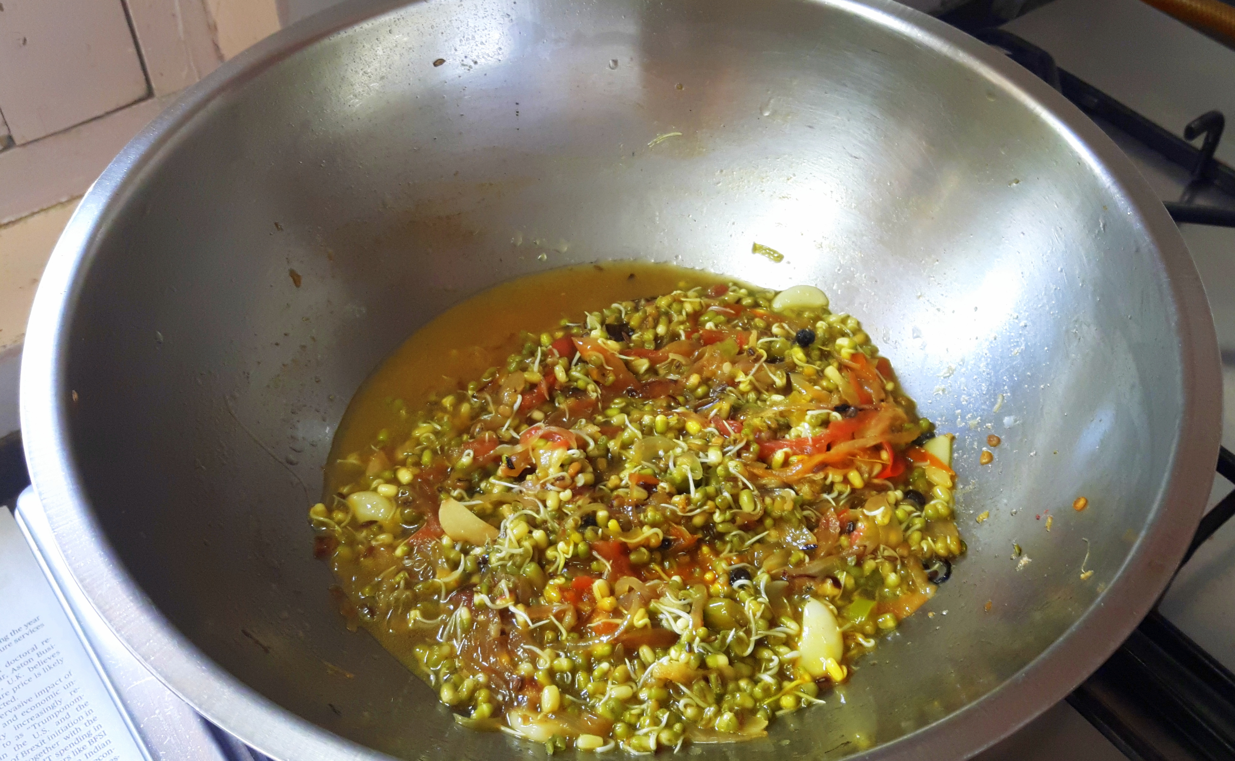 cover the lid for 3-4 minutes